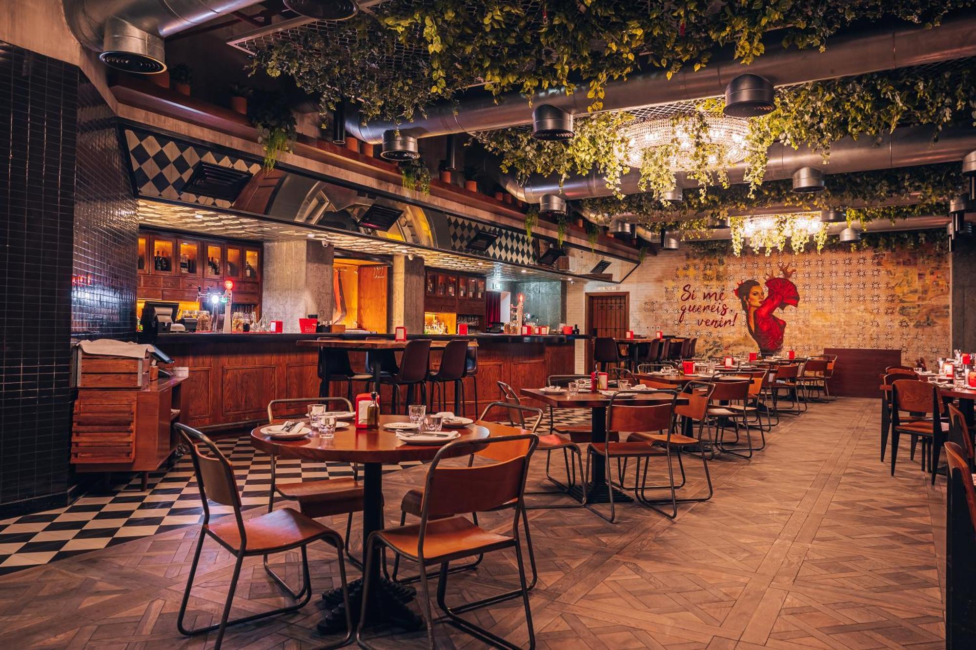 Tryp By Wyndham Dubai Hotel Exterior photo Interior of the restaurant