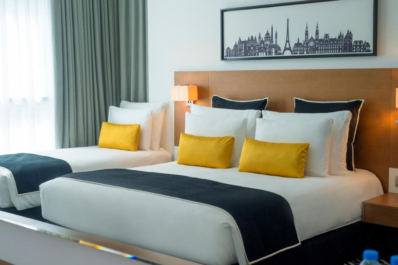 Tryp By Wyndham Dubai Hotel Exterior photo Room at the hotel