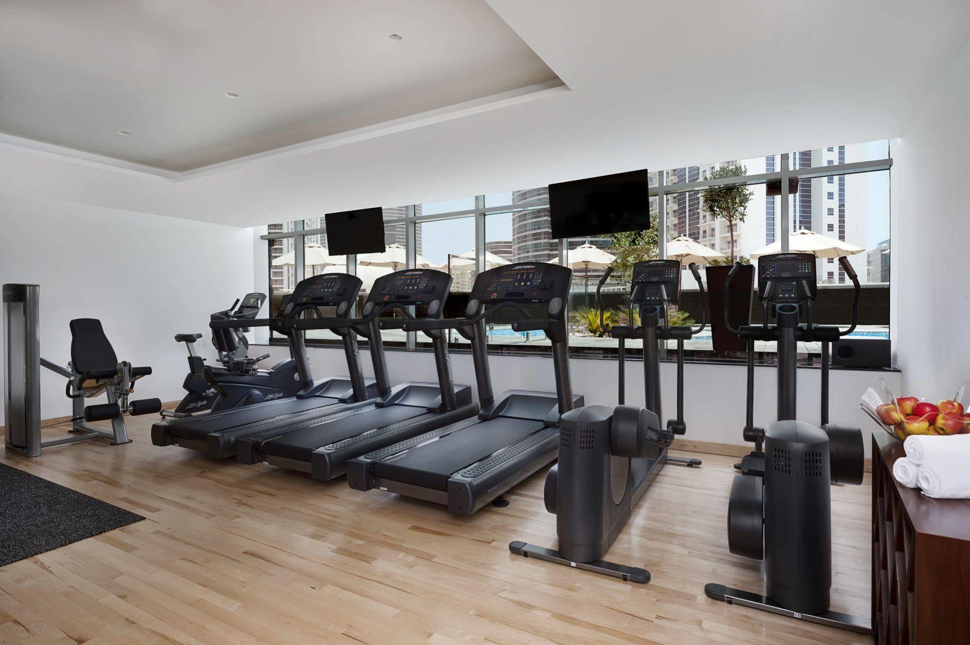 Tryp By Wyndham Dubai Hotel Exterior photo Fitness room